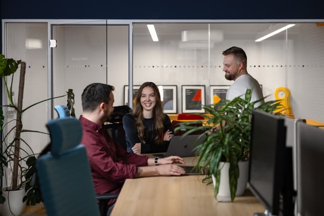 reservio office lifestyle